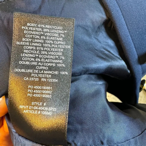 Aritzia Babaton Elysian Cropped Jacket Shoulder Pads Business WorkWear Navy XS - Picture 8 of 9